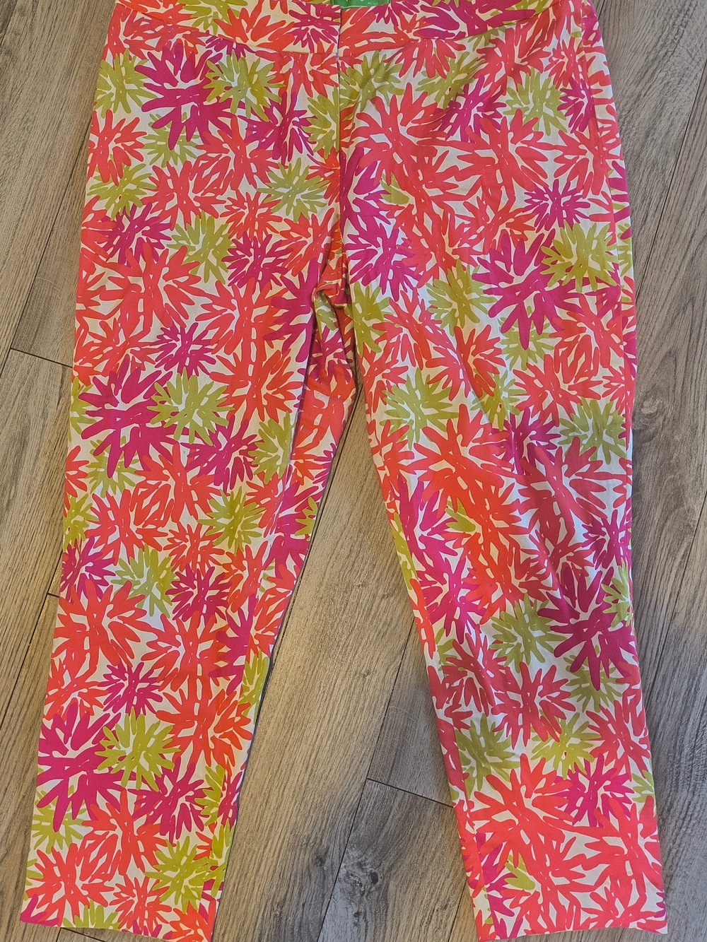 Pappagallo Floral Capris in Pink, Coral & Lime